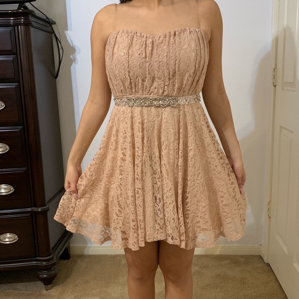 SHORT BEIGE STRAPLESS PROM DRESS